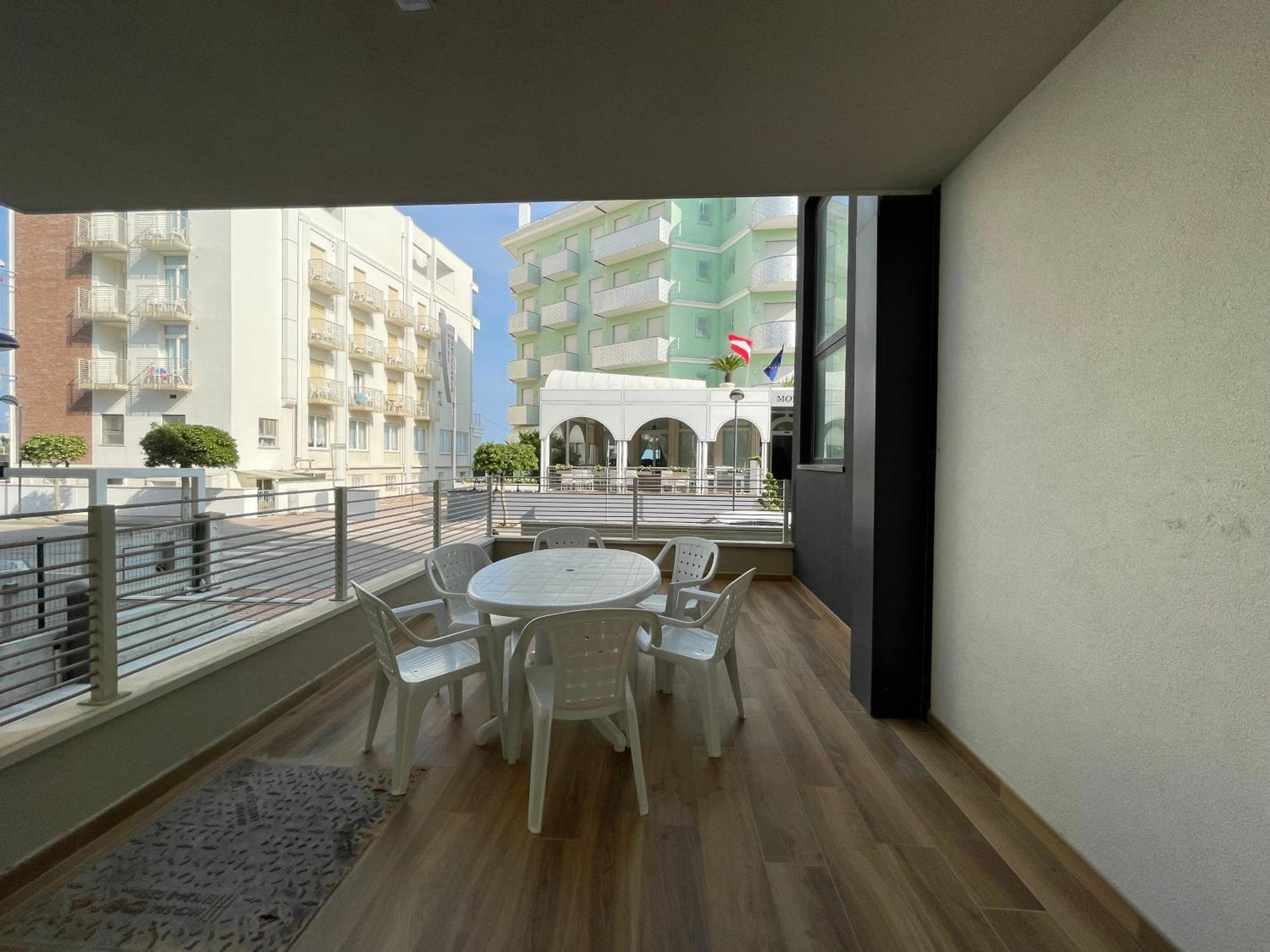 Marina Dream Beach Apartments With Sea View Terrace - Agenzia Cocal Caorle Extérieur photo